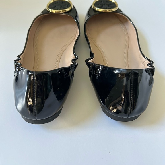 Tory Burch Twiggie Black Patent Leather Slip On Ballet Flats, Size 7.5 - Picture 5 of 11